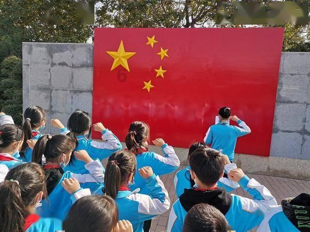 全国首座AI微网超充放电站在台州正式启用